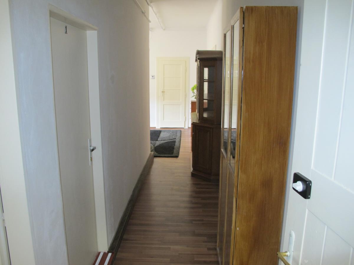 All Seasons Hostel Praga Exterior foto