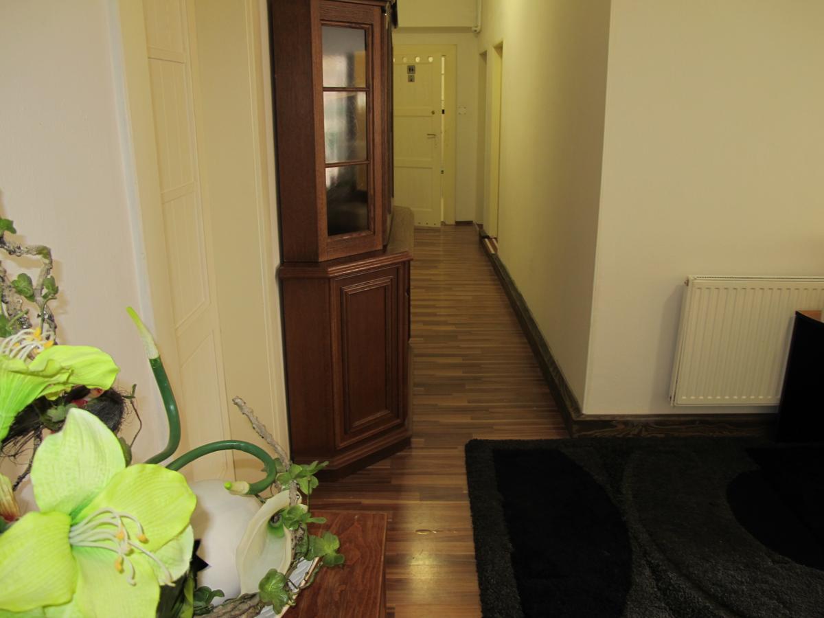 All Seasons Hostel Praga Exterior foto