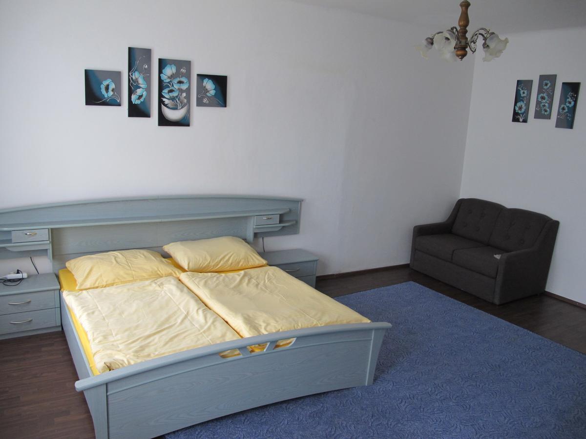 All Seasons Hostel Praga Exterior foto
